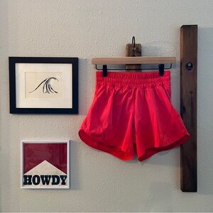 $58 Lululemon Track That Shorts 5" in Pink Punch Size 6 Speed Run